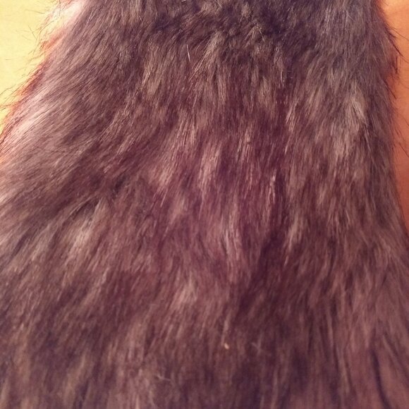 Icing Faux Fur Hood. - Picture 9 of 9